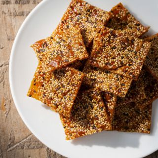 Crunchy Sesame Snaps