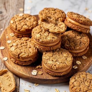 Do-Si-Dos (Peanut butter Sandwich Cookies